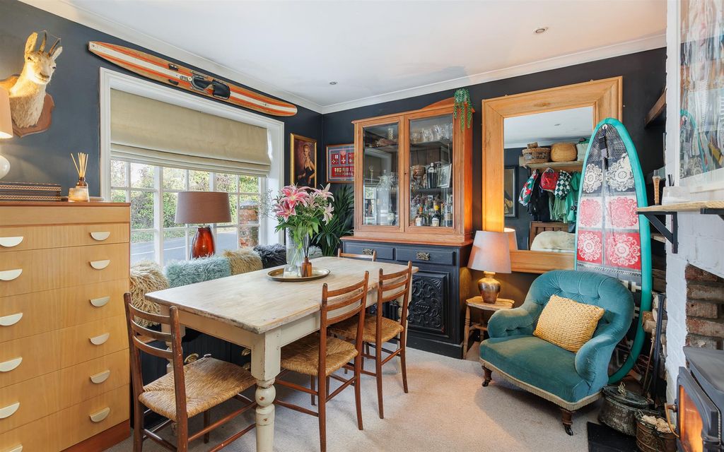 Property photo 3 of 28 Dining Area