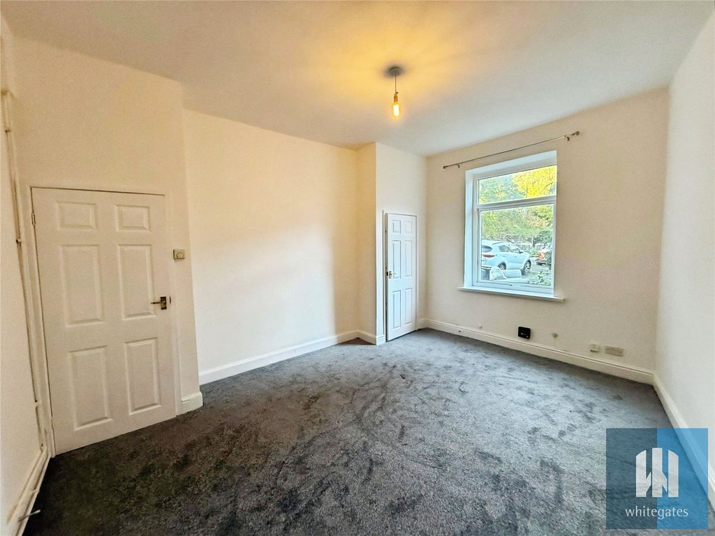 Property photo 2 of 14 Picture No. 35