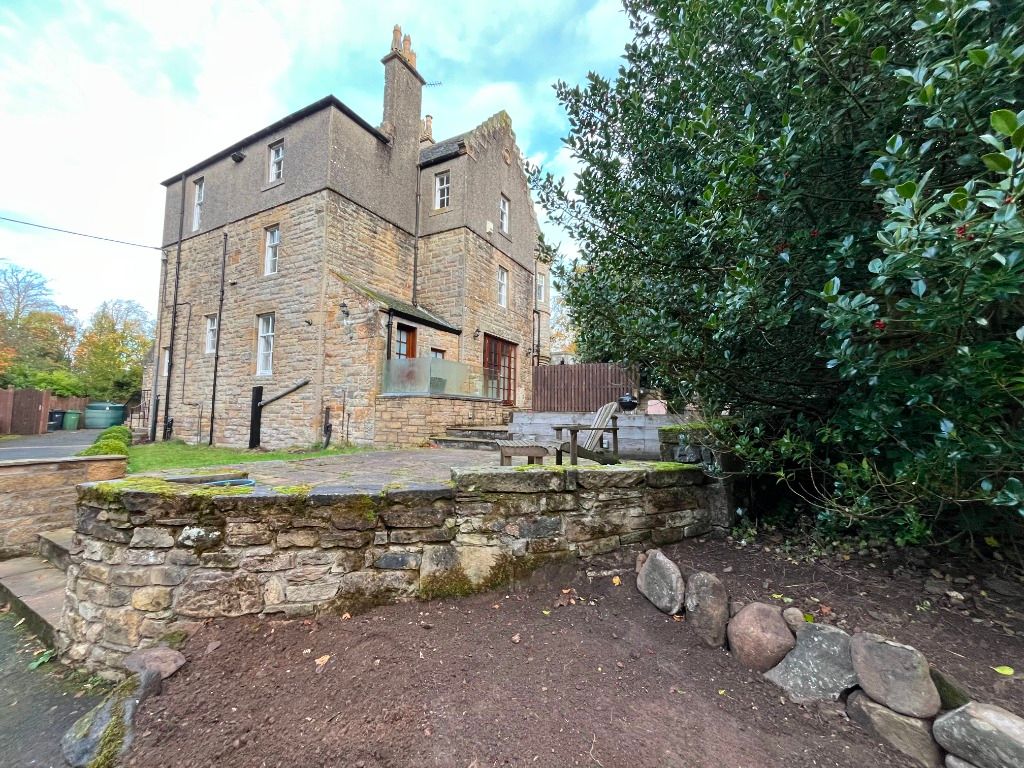 Property photo 2 of 47 Photo 2