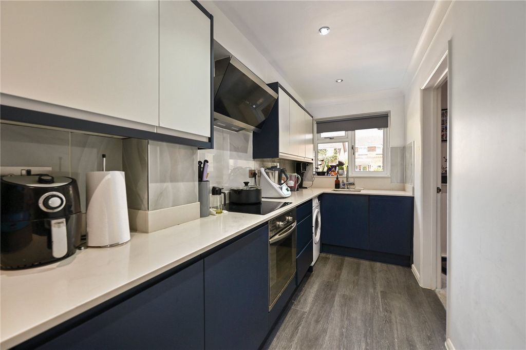 Property photo 2 of 10 Picture No. 05