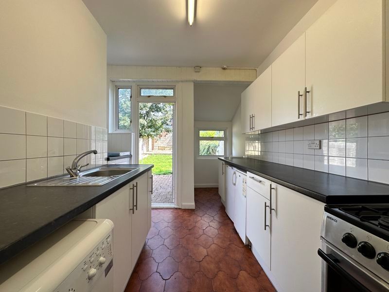 Property photo 3 of 8 Photo 10