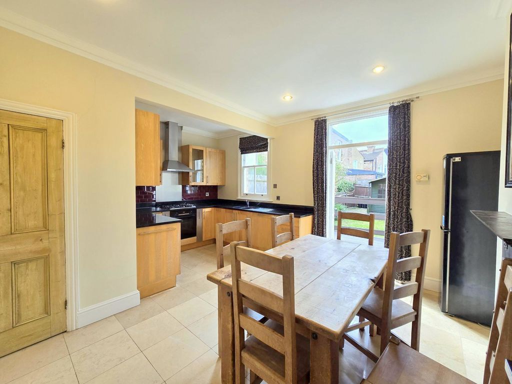 Property photo 2 of 21 Photo 24