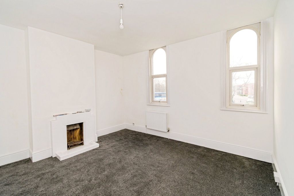 Property photo 2 of 8 Picture No. 09