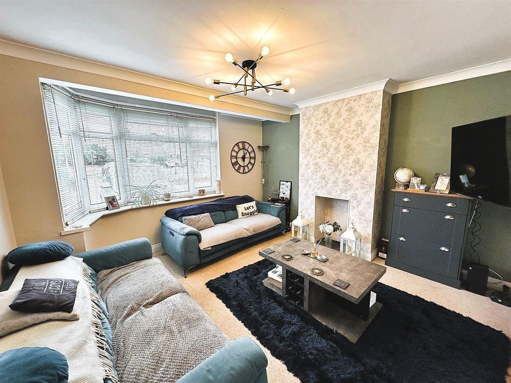 Property photo 3 of 11 2.Jpg