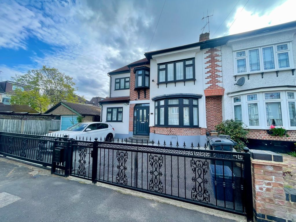 Property photo 1 of 52