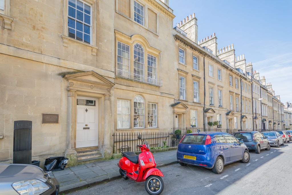 Property photo 1 of 5