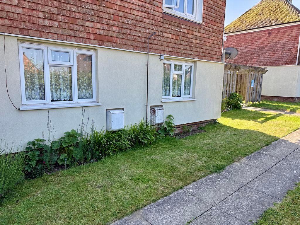 Property photo 2 of 11 Photo 3