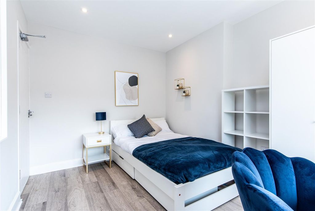 Property photo 1 of 40 16 The Nook-Hi-32.Jpg