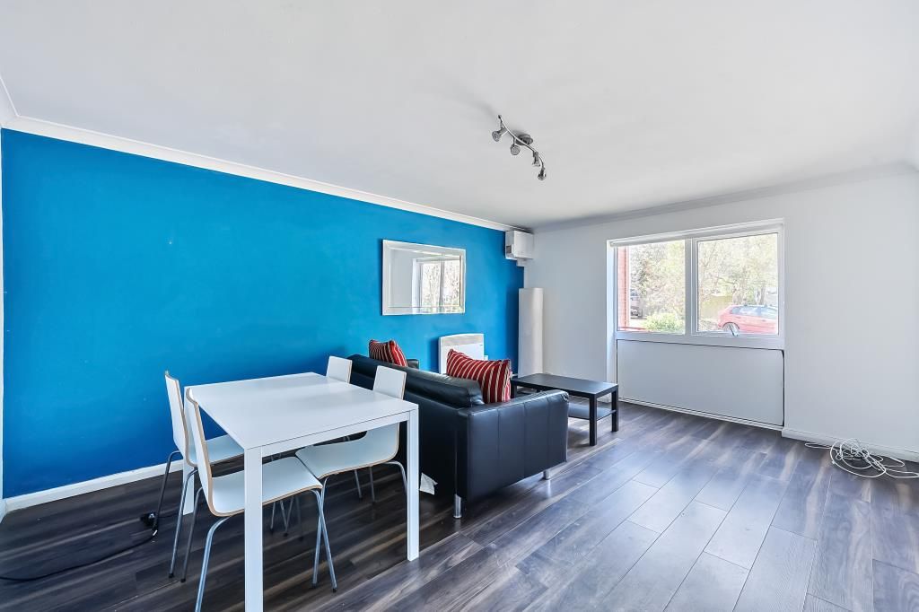 Property photo 2 of 20 Reception