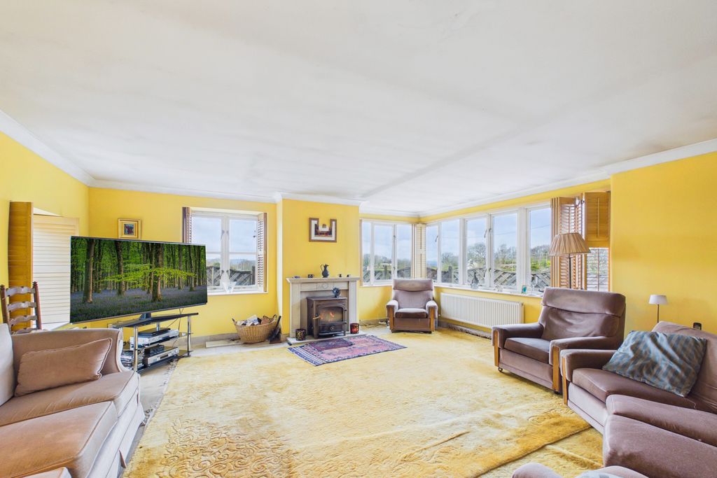 Property photo 2 of 35 Picture No. 38