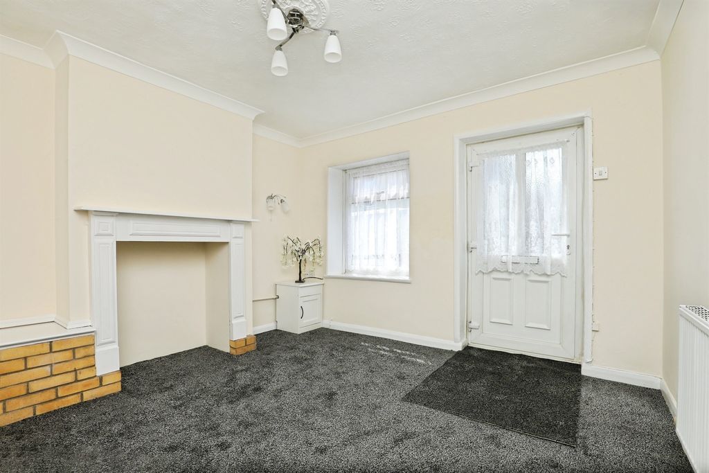 Property photo 3 of 16