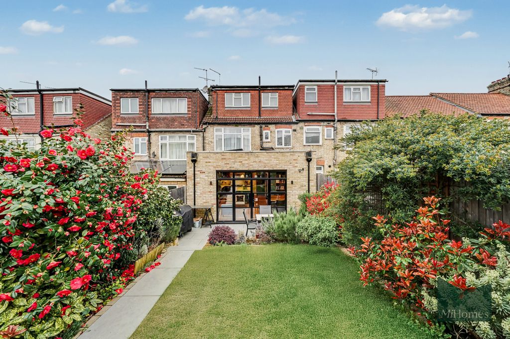 Property photo 3 of 31