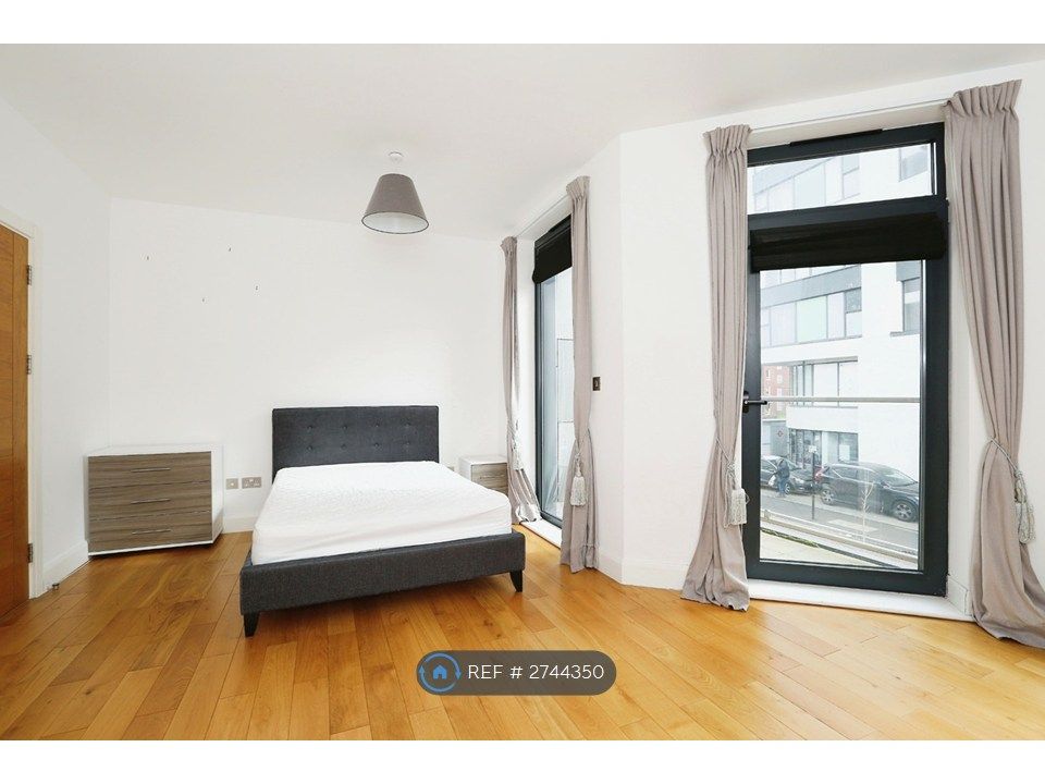 Property photo 1 of 15 Sample Bedroom Photo