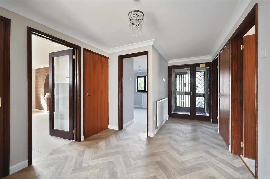 Property photo 3 of 17 Dalmeny Road - Tn394Hp - Photos (14).Jpg
