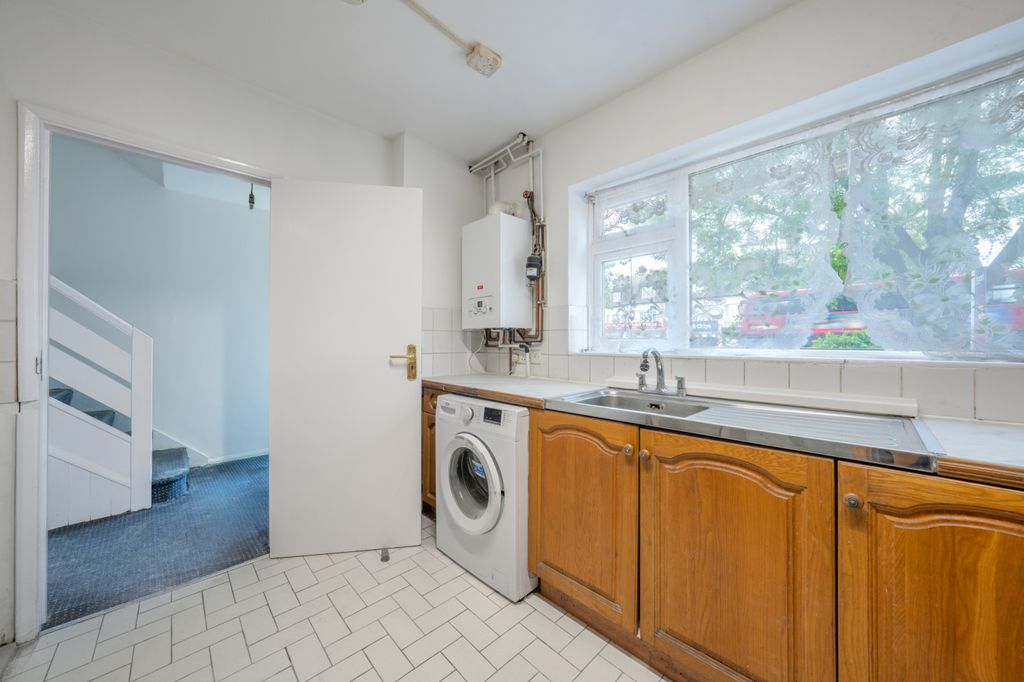 Property photo 3 of 15 Gallery