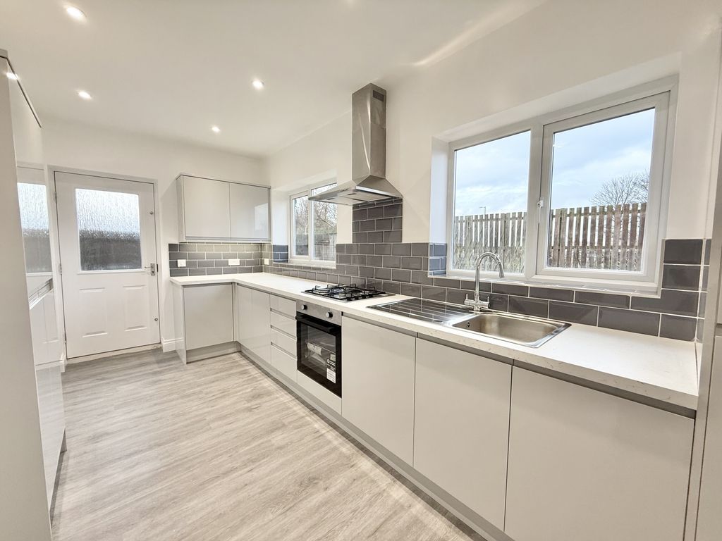 Property photo 3 of 26 Img_5340