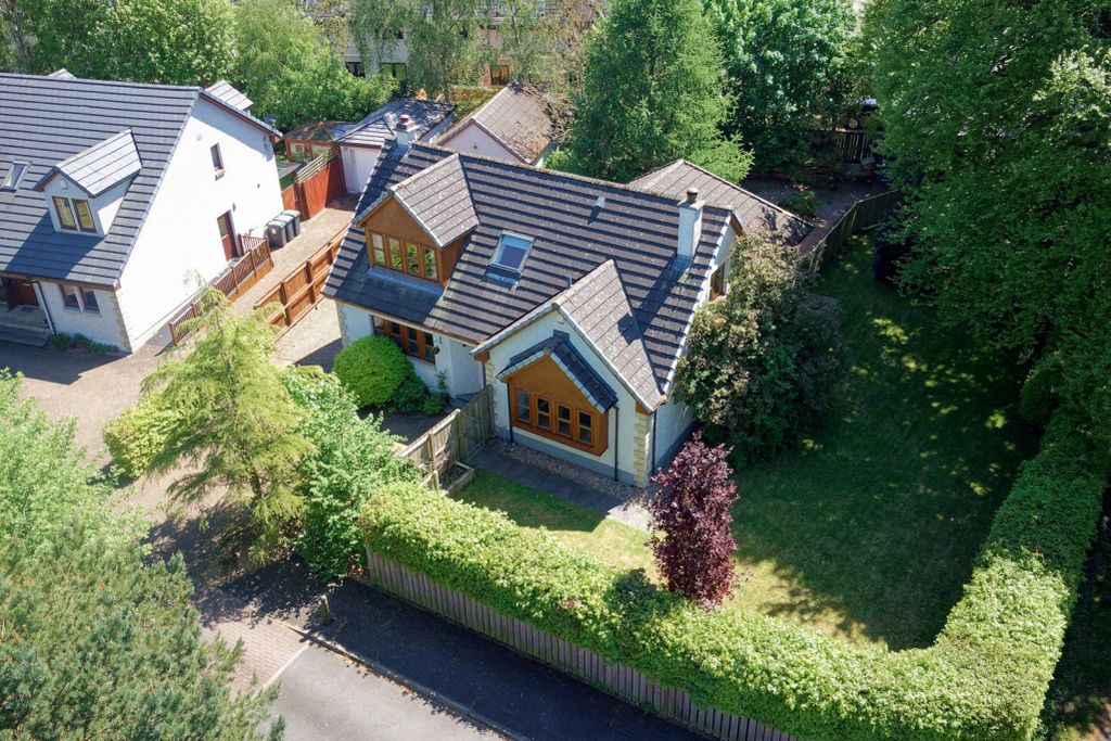 Property photo 1 of 30