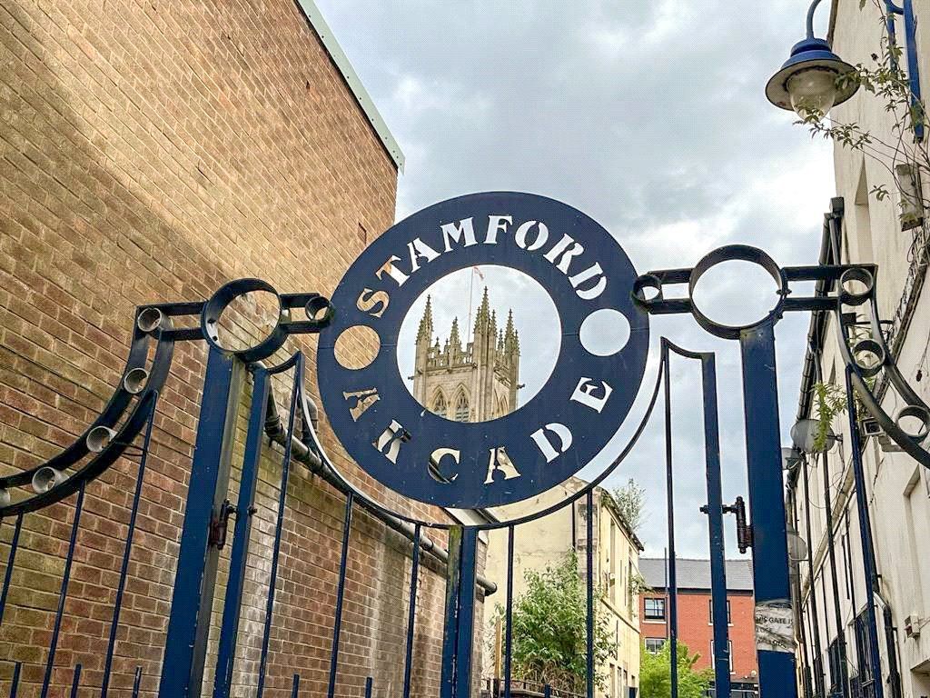 Property photo 2 of 12 Gated Entrance