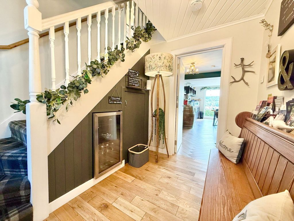 Property photo 3 of 71