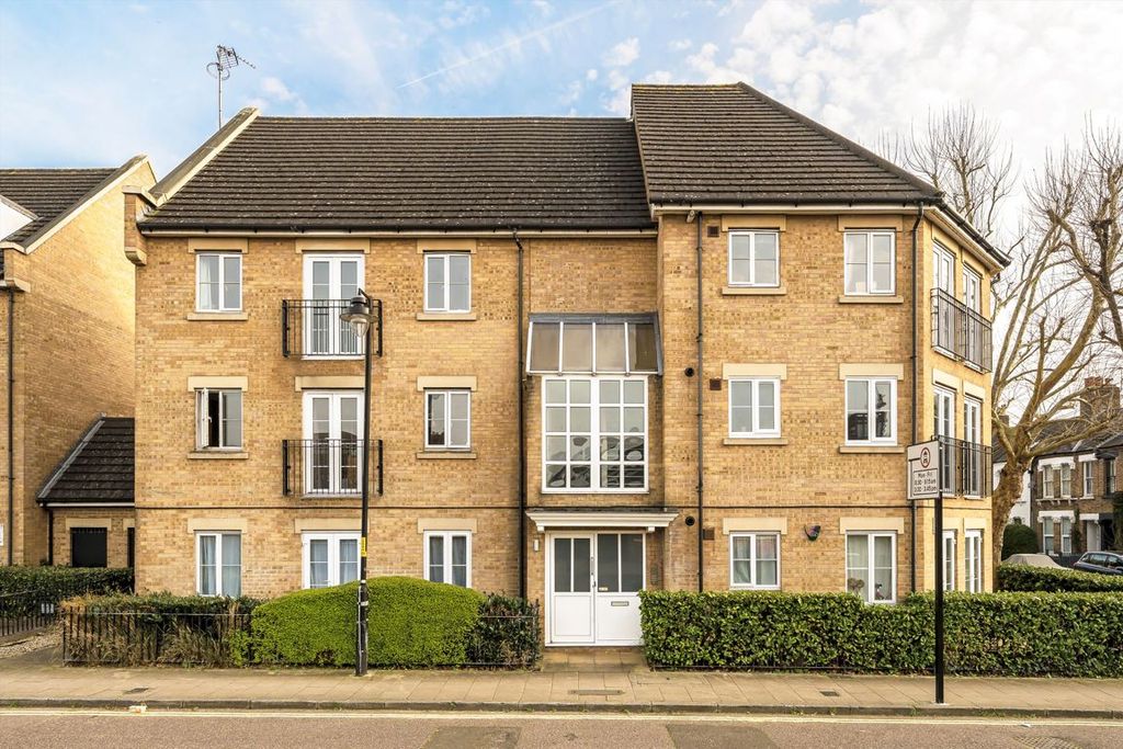 Property photo 1 of 5