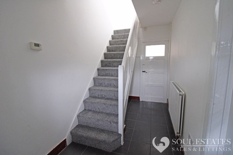 Property photo 2 of 19 Entrance