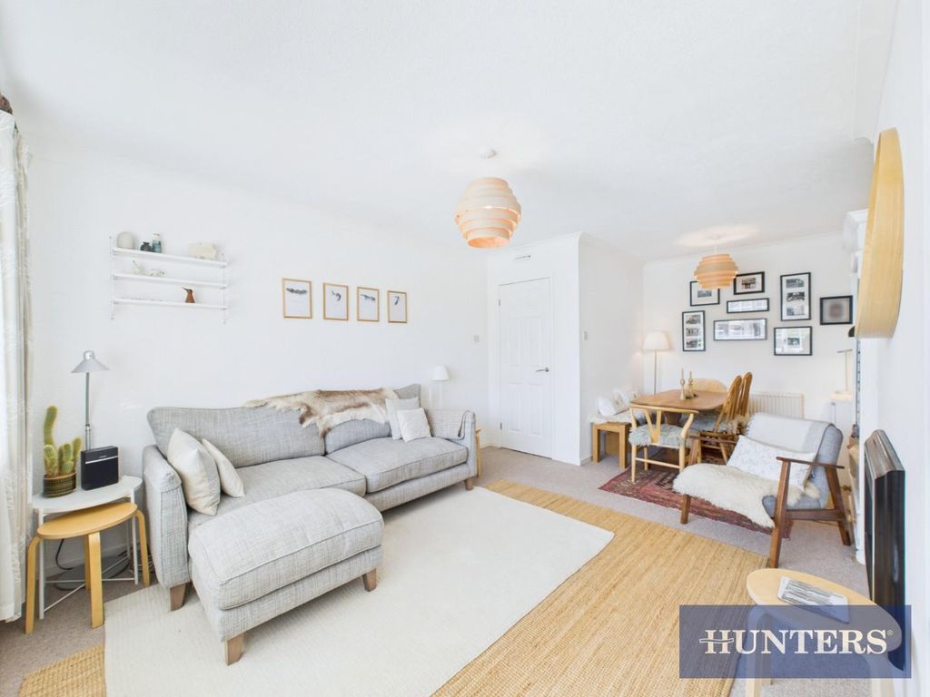 Property photo 2 of 16 Cam05333G0-Pr0150-Still005.Jpg