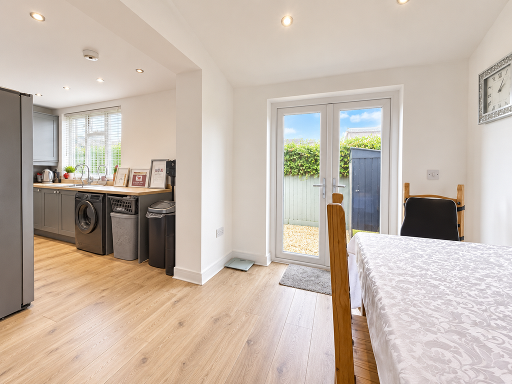 Property photo 3 of 17 A428Cdd8-827D-4871-94E1-5637E8D3B211