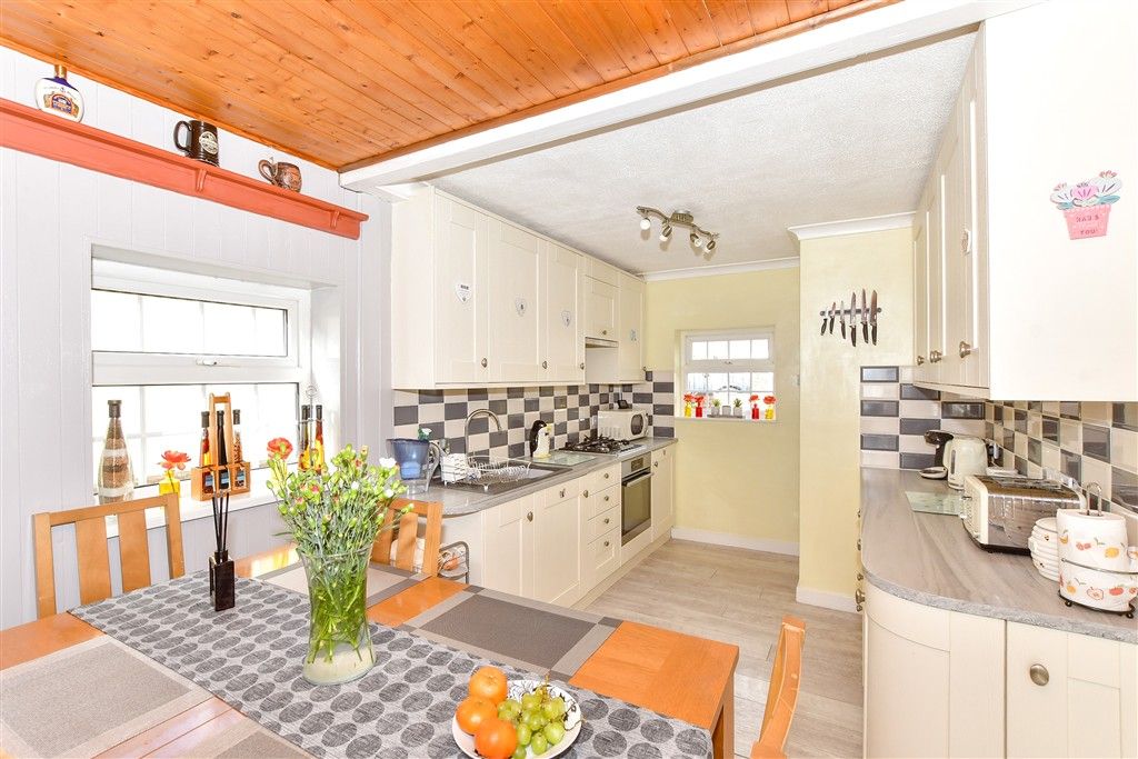 Property photo 3 of 11 Kitchen/Diner