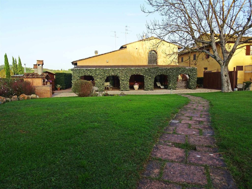 Property photo 1 of 30