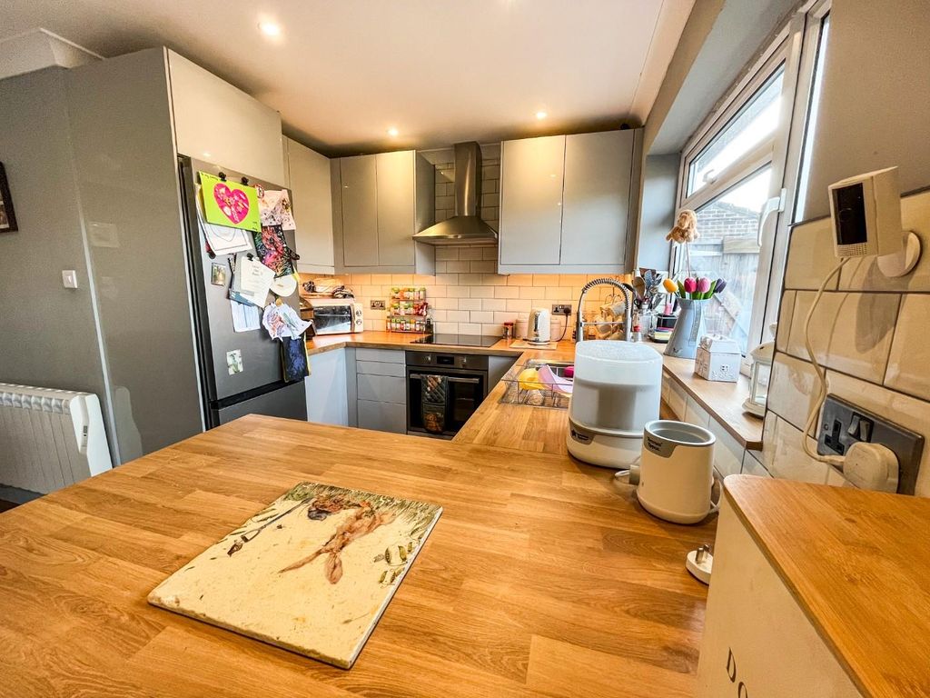 Property photo 2 of 13 Tlc_47d70820-65B5-46A3-B6cc-c7B494387A9A_5302119.J