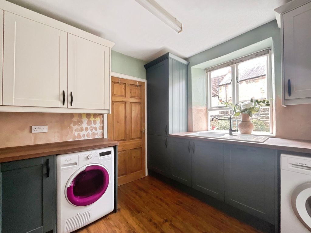 Property photo 3 of 13 Img_4908