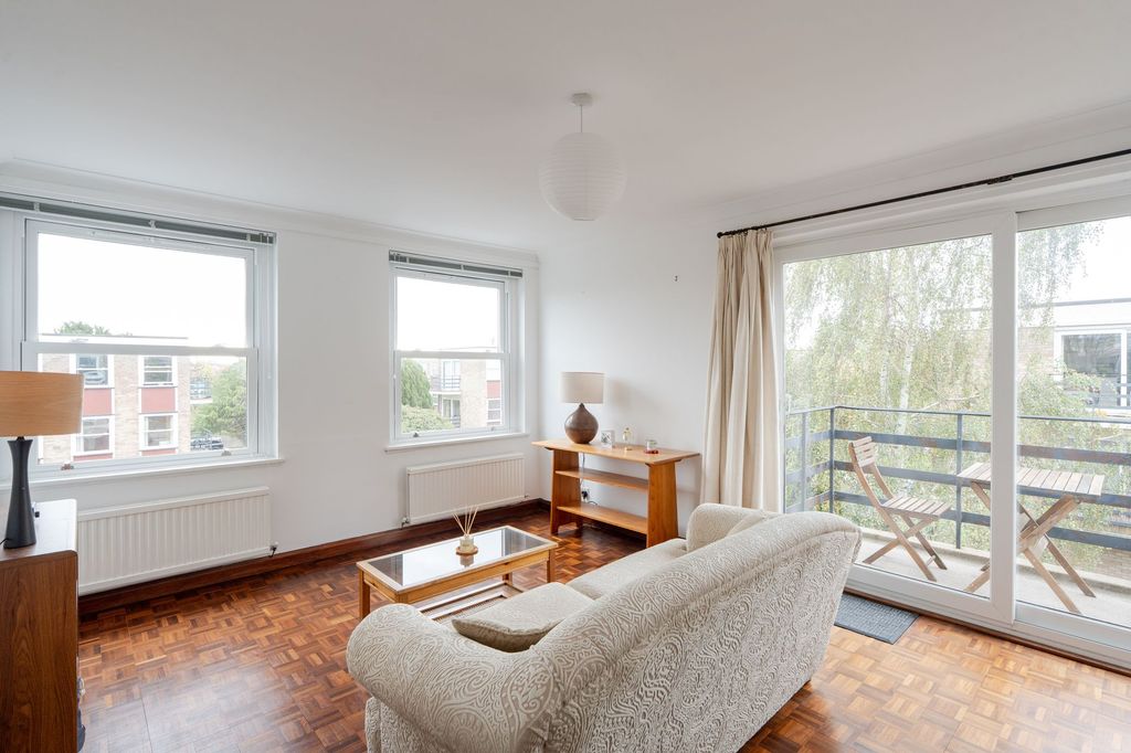 Property photo 2 of 14 Reception