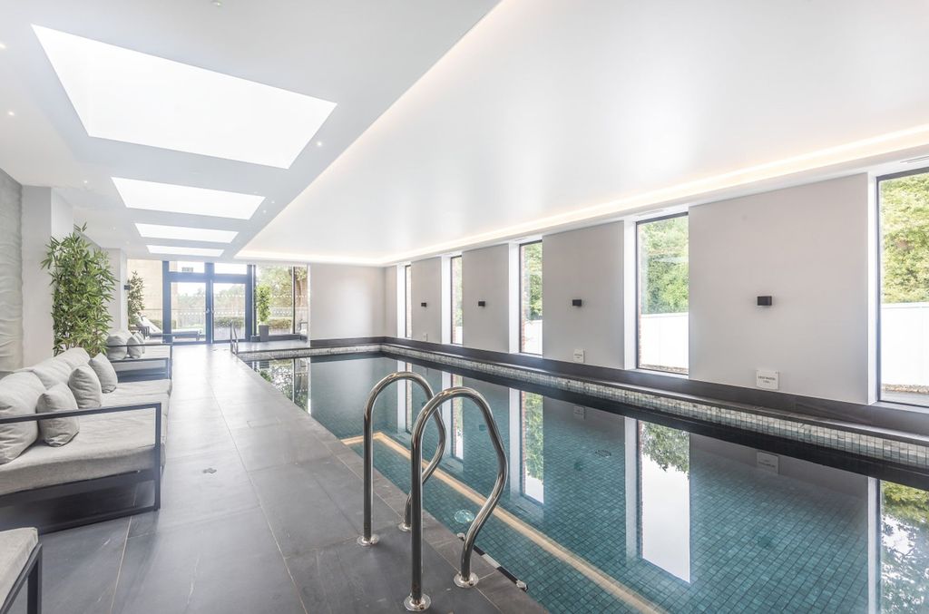 Property photo 3 of 14