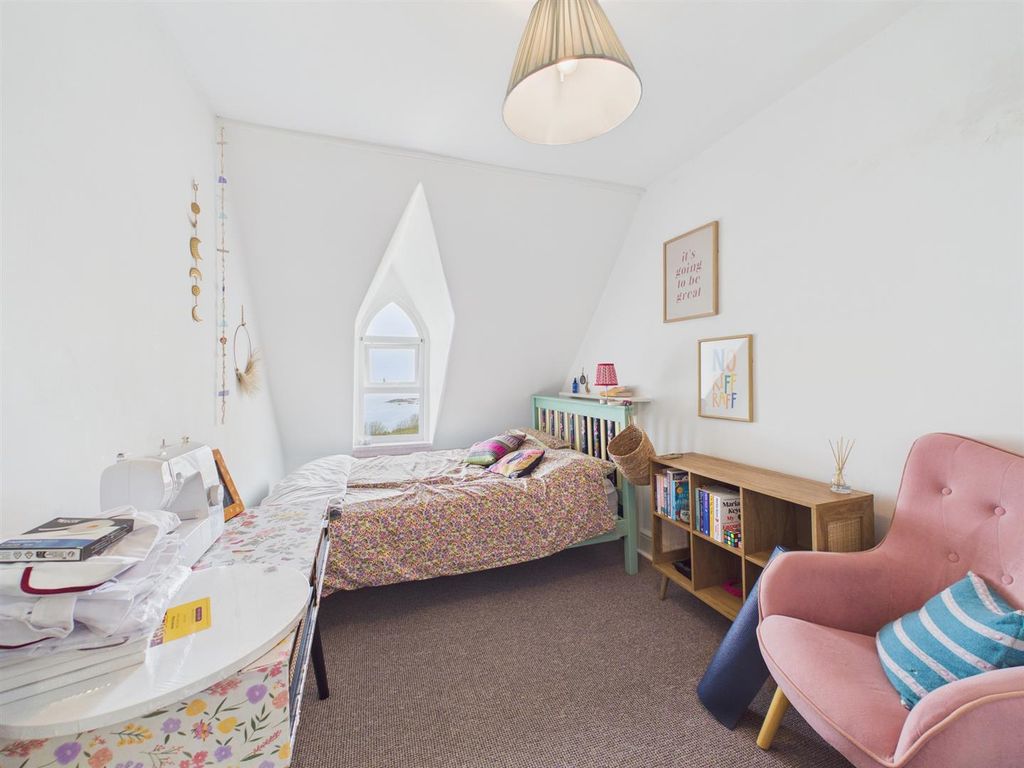 Property photo 3 of 8 Bedroom One