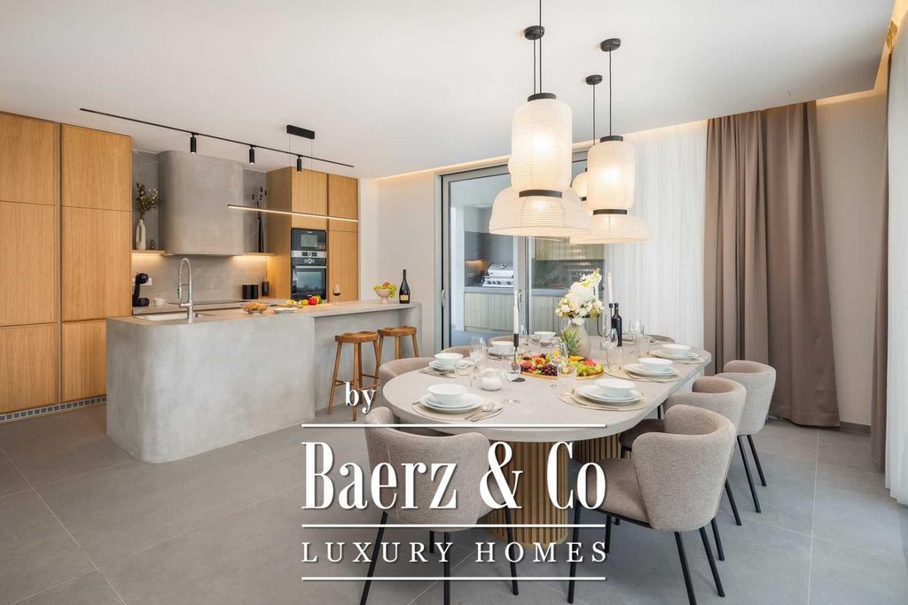 Property photo 3 of 35