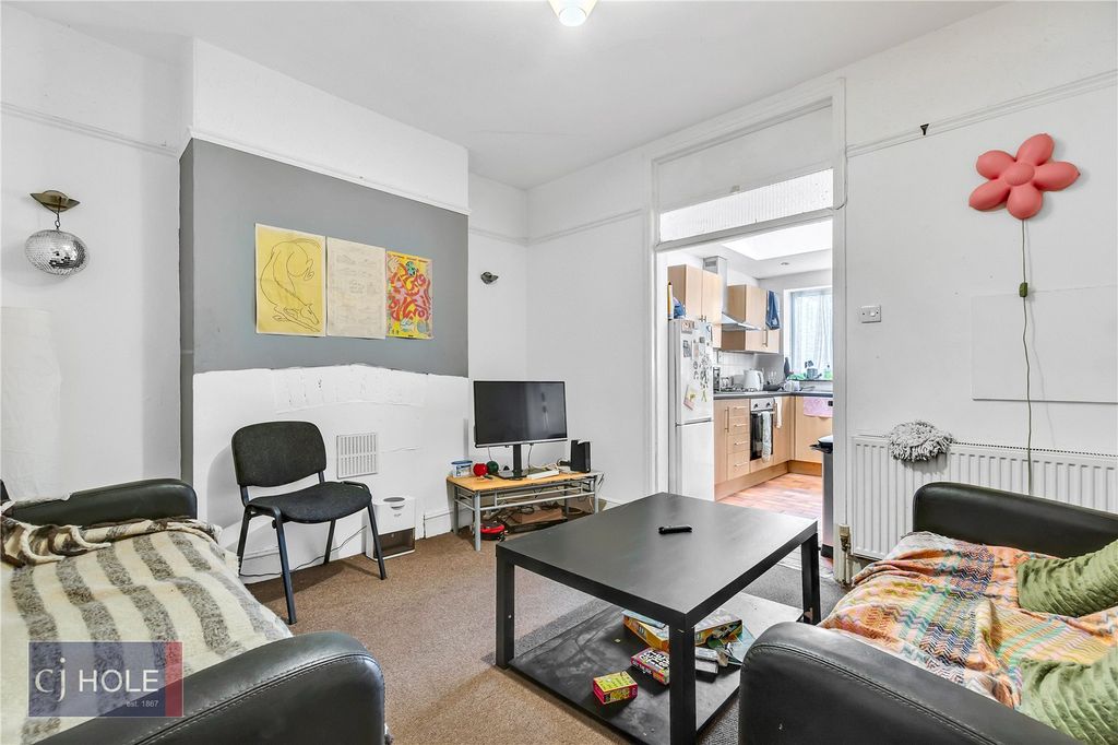 Property photo 3 of 12 Picture No. 29