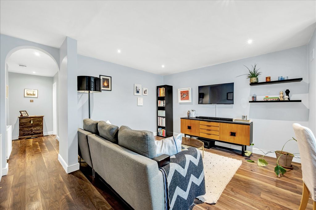 Property photo 1 of 12 Main Picture