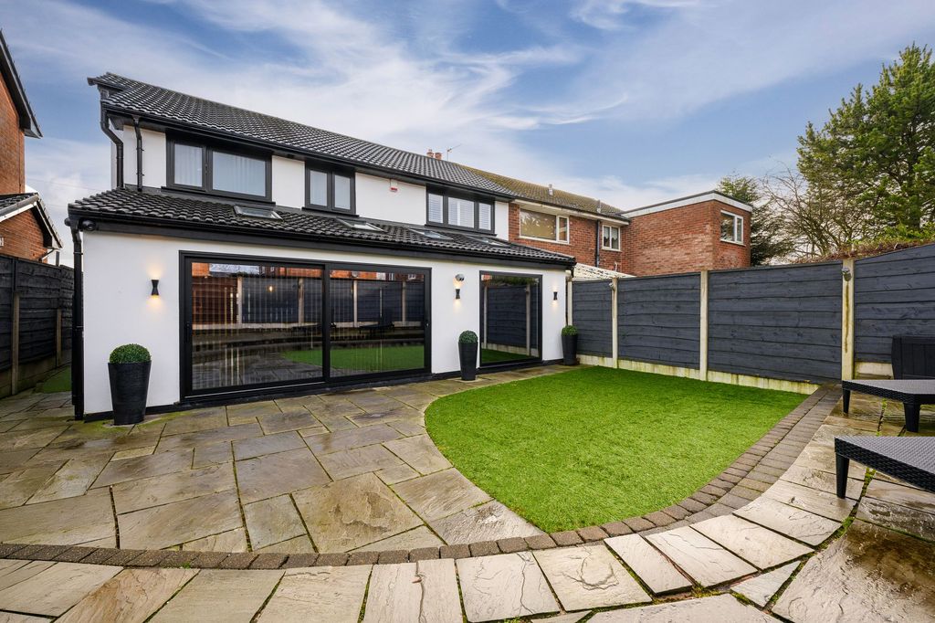 Property photo 2 of 41