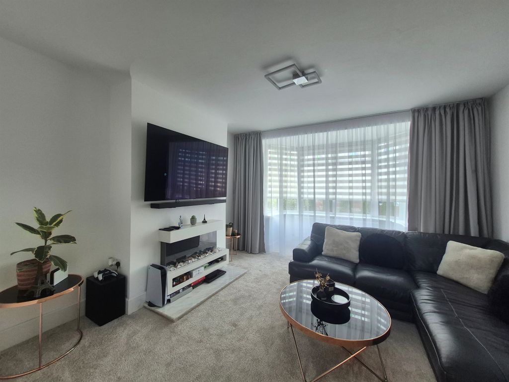 Property photo 2 of 23