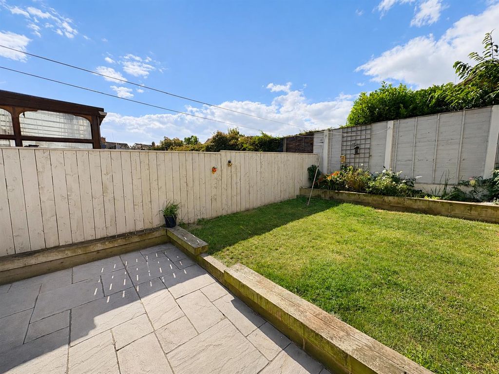 Property photo 2 of 18 Outside 2.Png