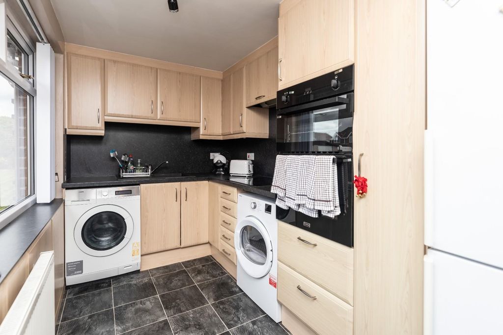 Property photo 3 of 18 5C5A7138.Jpg