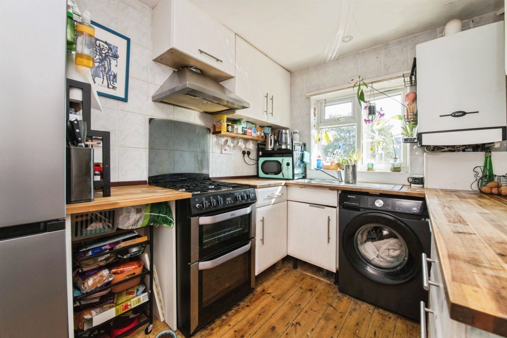 Property photo 2 of 7