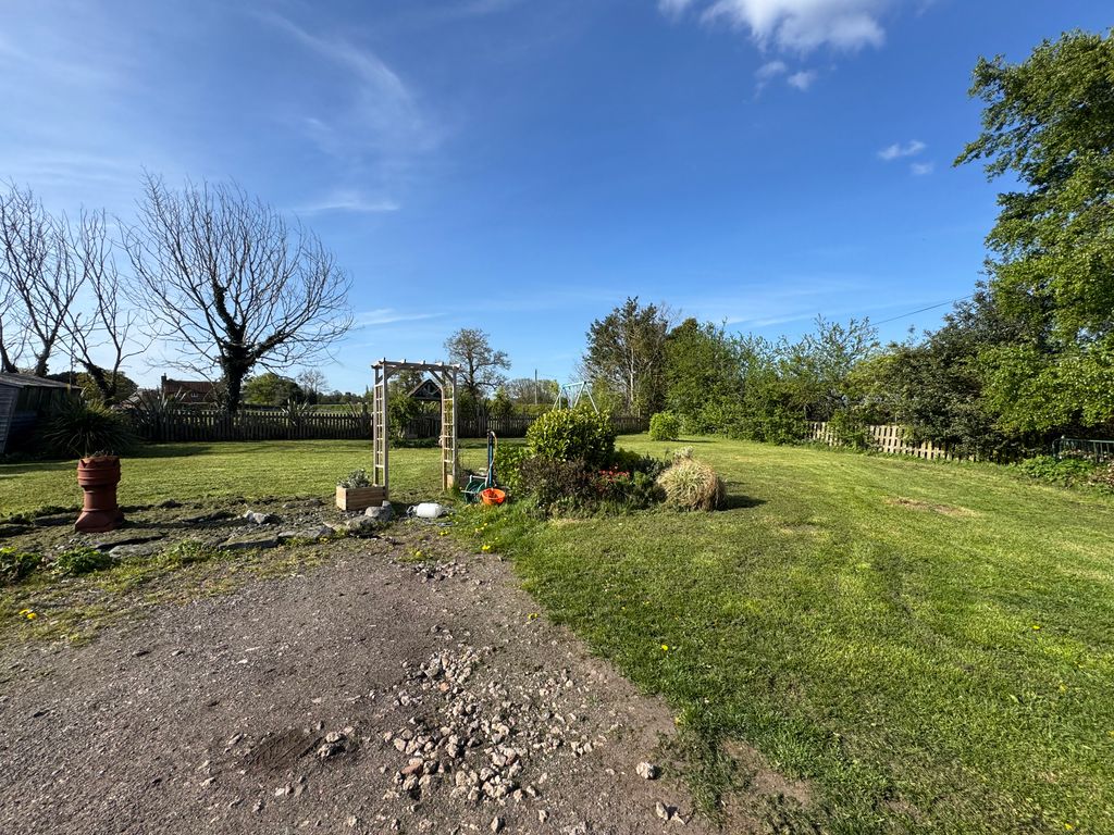 Property photo 2 of 3