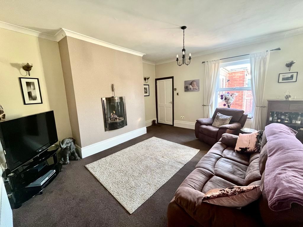 Property photo 3 of 11 Photo 3