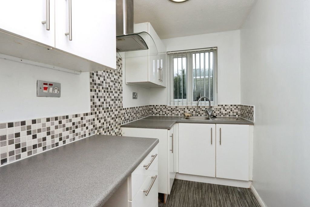 Property photo 3 of 16 Pbox-Img.Jpg