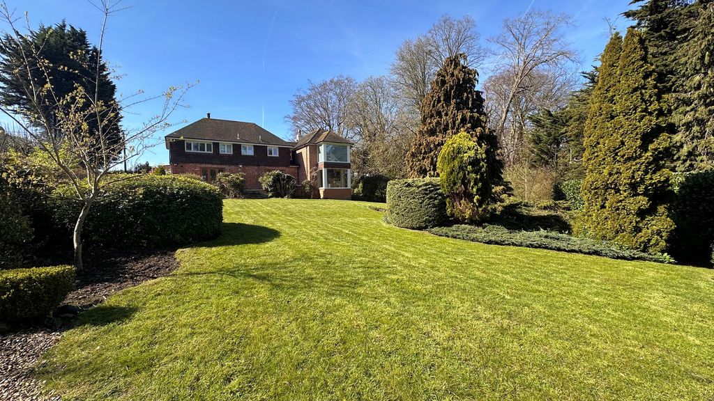 Property photo 2 of 41