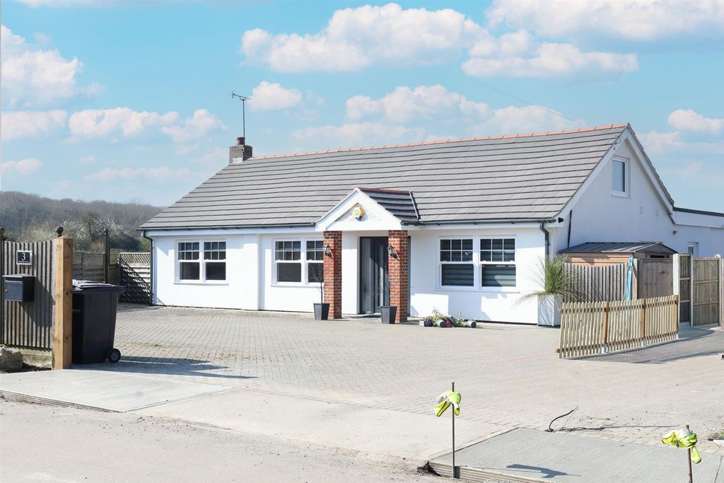 Property photo 1 of 37