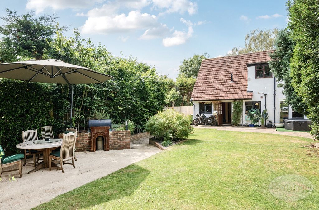 Property photo 3 of 13 90F524F5-7311-4A5...