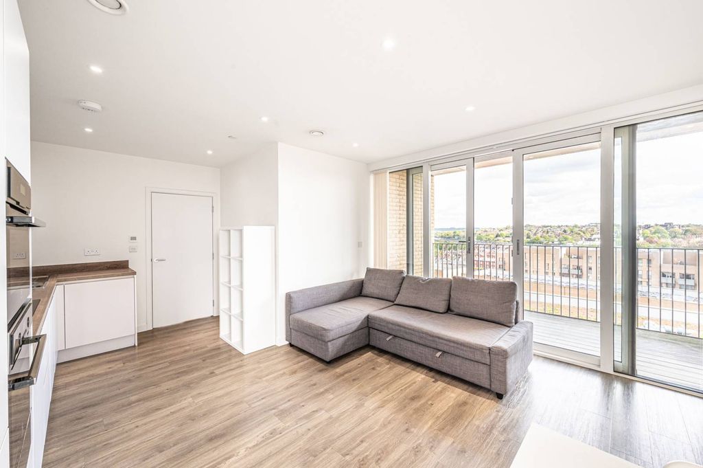 Property photo 1 of 7