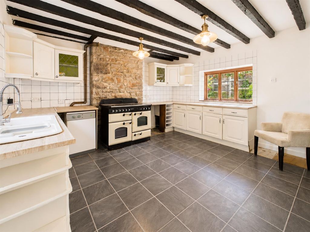 Property photo 2 of 27 Kitchen/Breakfast Room